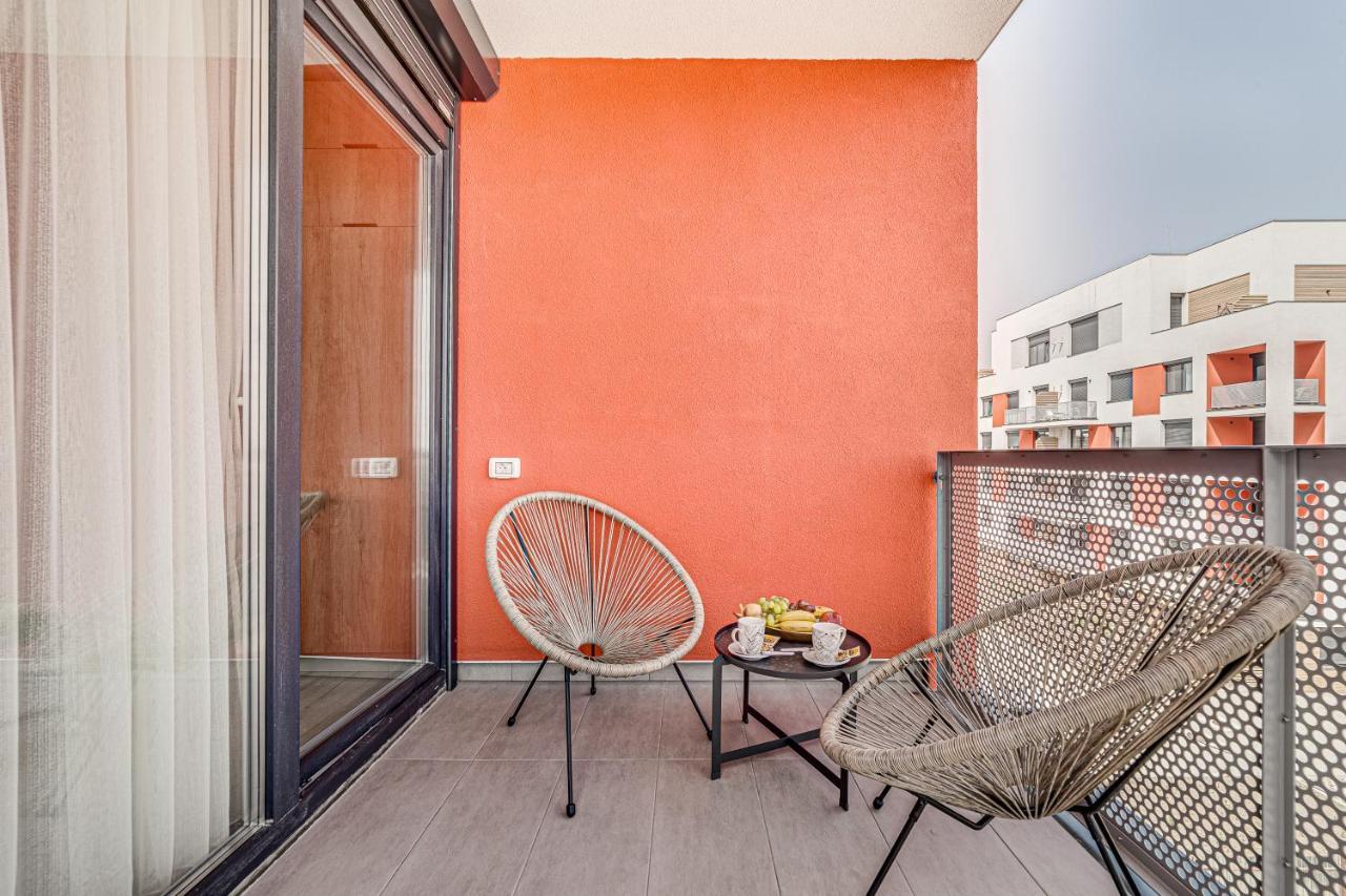 Elegant Apartment Near Afi & Atrium Mall Arad Exterior foto