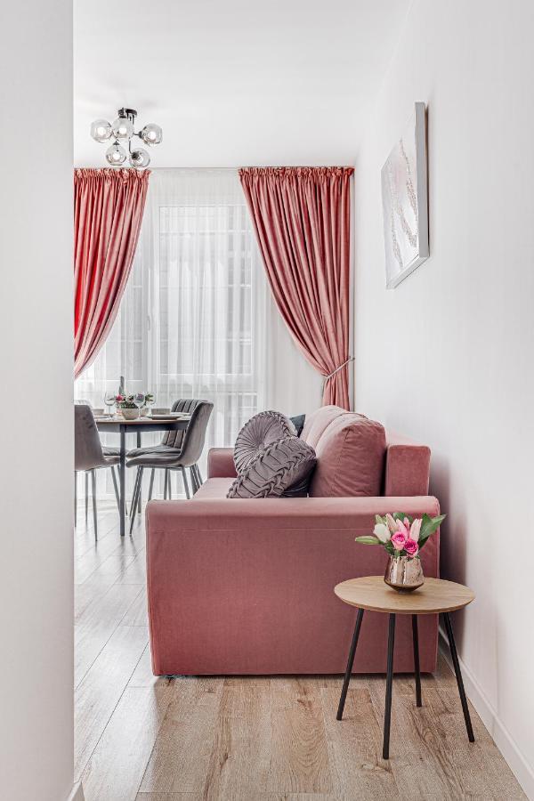 Elegant Apartment Near Afi & Atrium Mall Arad Exterior foto